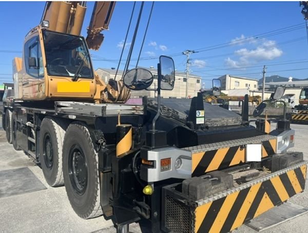TADANO Rough Terrain Cranes JMX10407