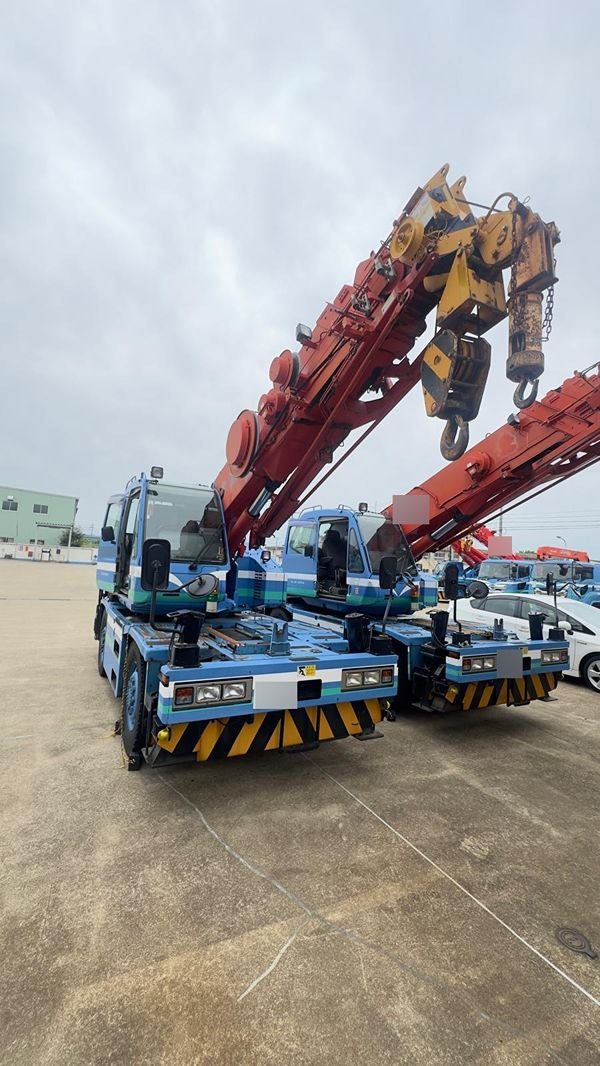 TADANO Rough Terrain Cranes JMX10424
