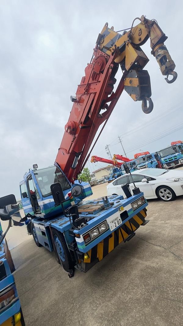 TADANO Rough Terrain Cranes JMX10425