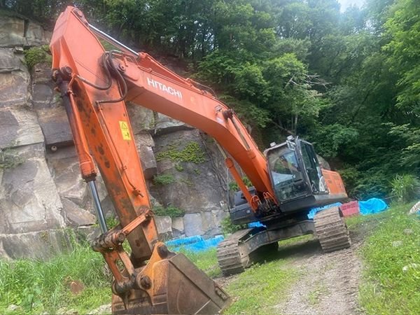 HITACHI Excavators JMX10087