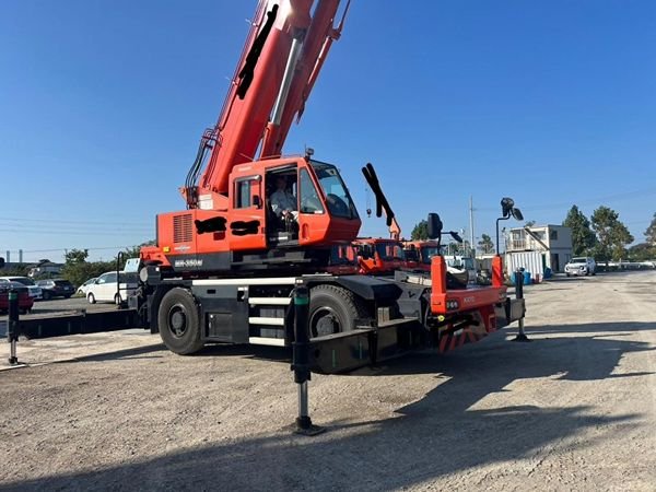 KATO Rough Terrain Cranes JMX10097