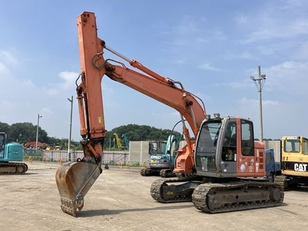 HITACHI ZX135US