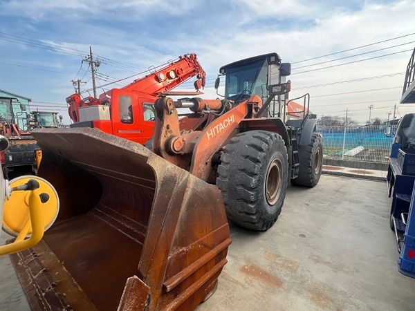 HITACHI WHEEL LOADERS JMX8982
